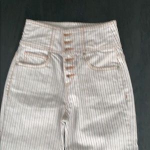Brand new high-waisted ankle length Joie pants